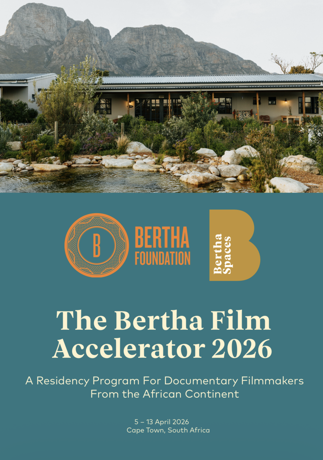 Pülö film still showing boat on water